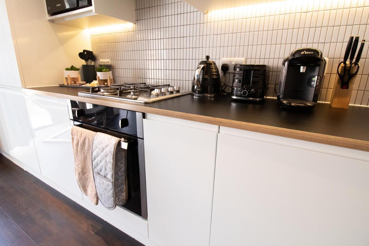 The New52 Oxford By 360Stays - Bespoke 2 Bed Luxury Apartment In The Heart Of Oxford City Centre With Parking מראה חיצוני תמונה