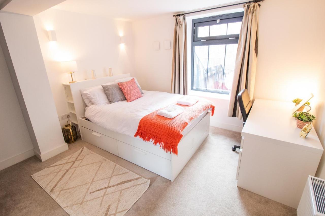 The New52 Oxford By 360Stays - Bespoke 2 Bed Luxury Apartment In The Heart Of Oxford City Centre With Parking מראה חיצוני תמונה
